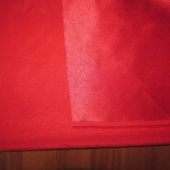 Crepe Backed Satin - Red - 60" x 4.9m - Picture 3 of 9